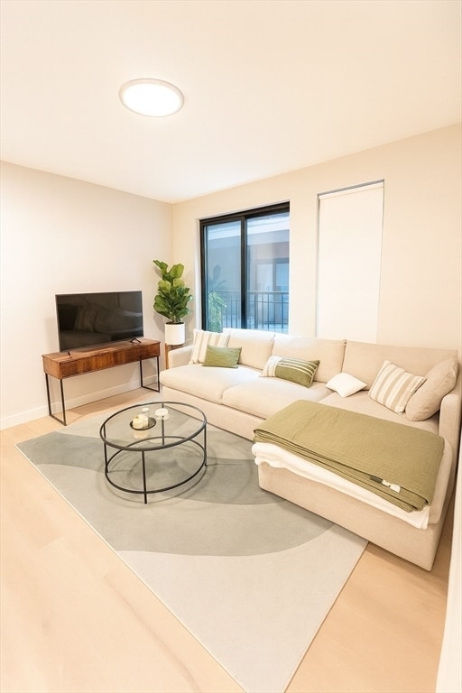 Building Photo - 400 W Broadway