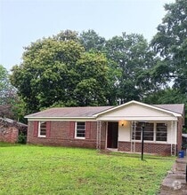 Building Photo - 3215 Fairfax Rd