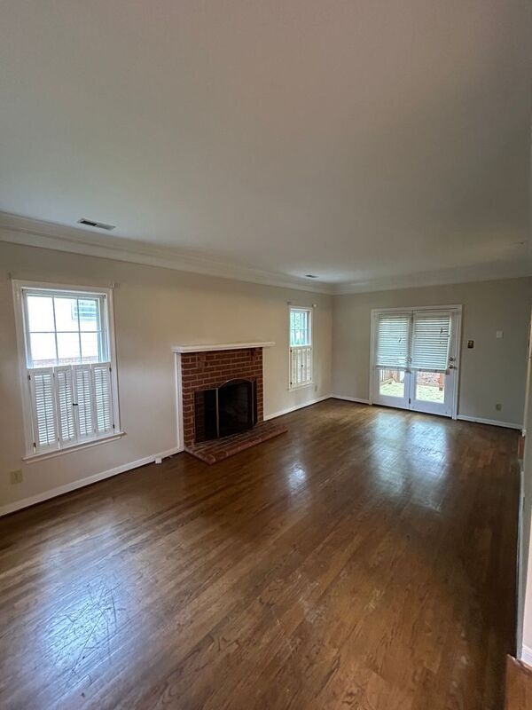 Building Photo - 2728 Berkeley Pointe Dr