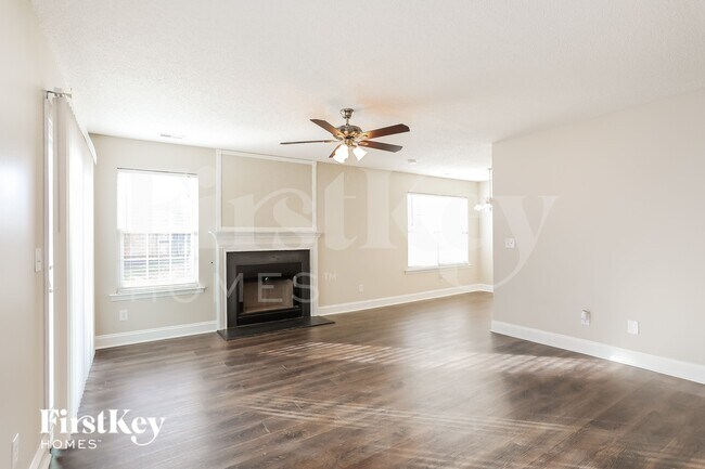 Foto del edificio - 11013 Feather Grass Ln