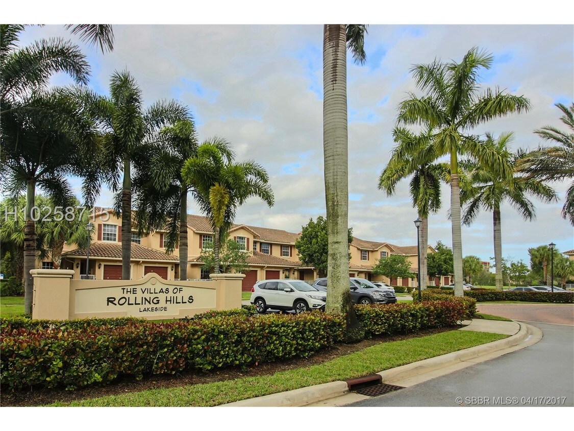 3509 Lakeside Dr, Davie, FL 33328 Townhome Rentals in Davie FL