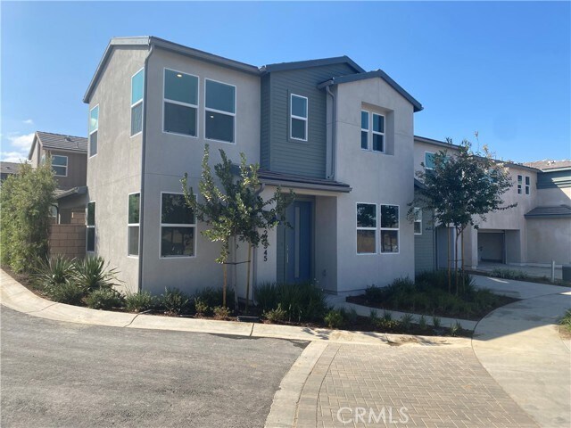 Building Photo - 24545 Sienna Ct