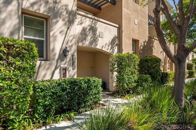 Building Photo - 2976 Escala Cir