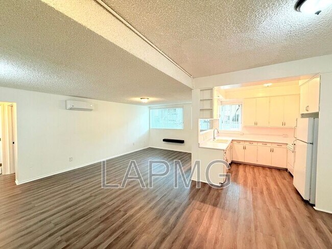 Foto del edificio - 808 Princeton St
