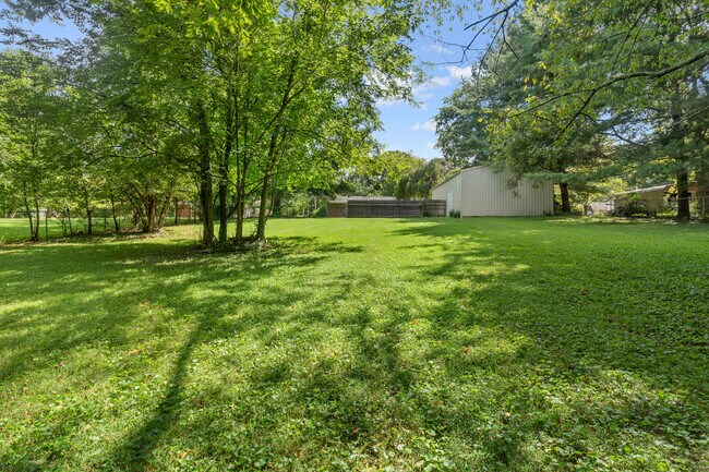 Building Photo - 443 Murphy Rd