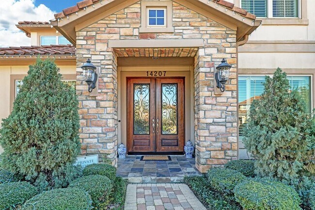 Foto del edificio - 14207 Bay Cliff Ct