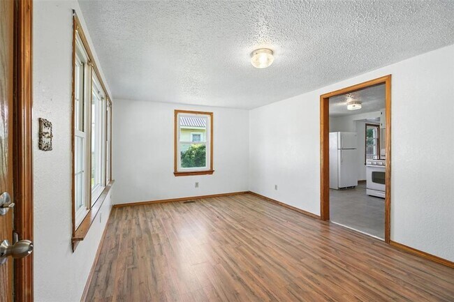 Foto del edificio - A must see 3 bedroom 2 bath in El Reno!