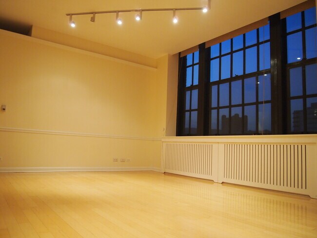 Foto del edificio - 807 Church St