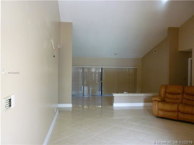 Foto del edificio - 7511 SW 26th Ct