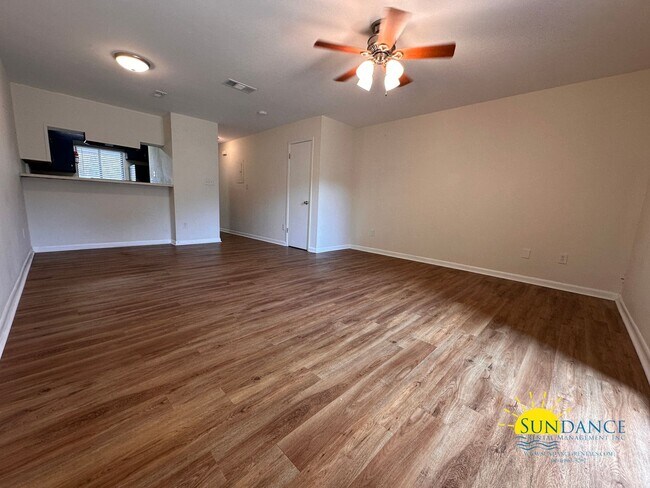 Foto del edificio - Stunning 2 Bedroom Townhouse in Fort Walton Beach!