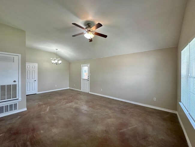 Building Photo - 4203 Cambridge Dr