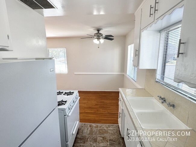 Foto del edificio - Updated 1Bedrrom 1Bathroom In West Hollywood