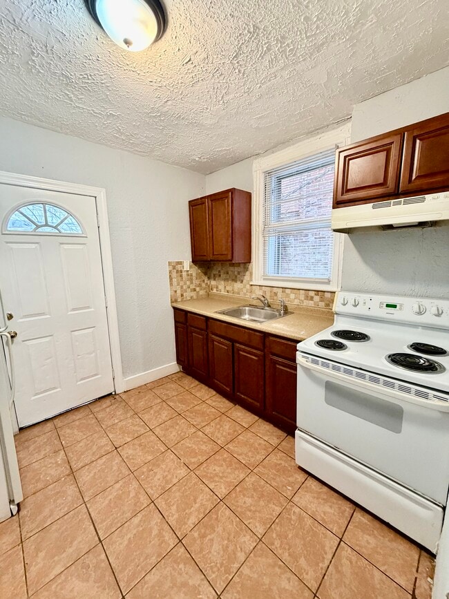 Photo - 5627 Malcolm St Townhome