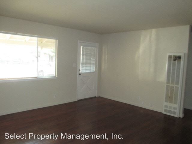 Building Photo - 8855 Lance Ave