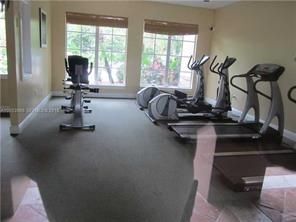 Foto del edificio - 12172 St.Andrews Place, #211