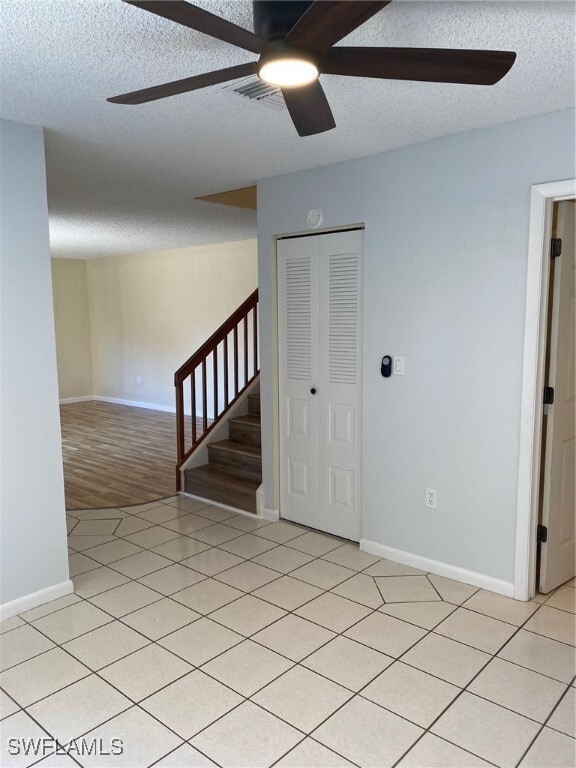 Building Photo - 5239 Cedarbend Dr