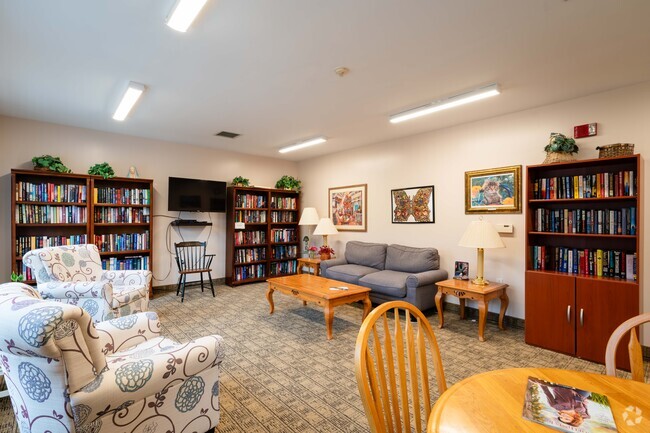 Biblioteca - Seneca Pointe Senior Apartments