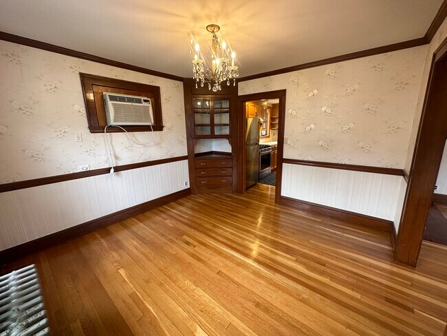 Foto del edificio - 235 Ashcroft Rd