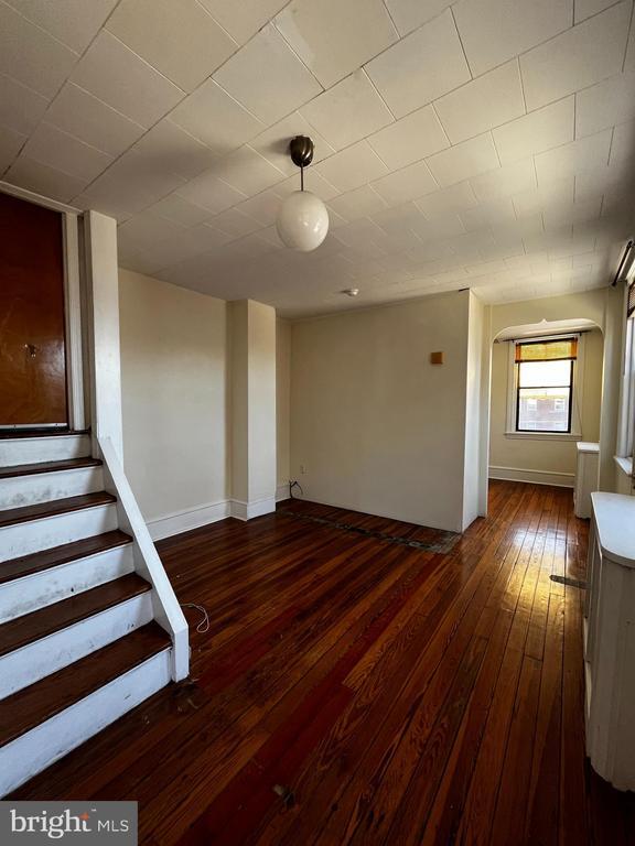 Building Photo - 921 Christian St