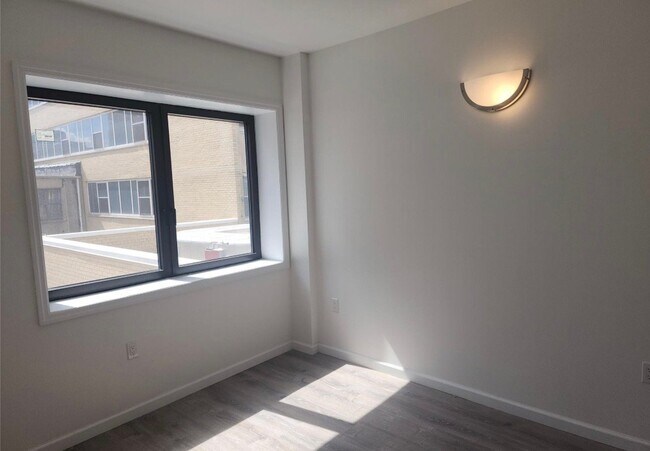 Foto del edificio - 97-30-9764 64th Ave