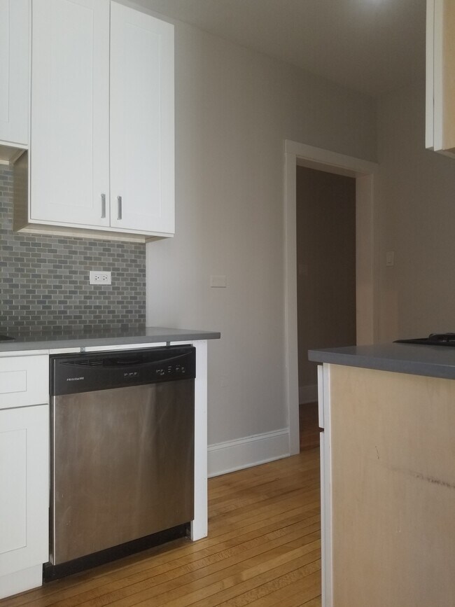 Foto del edificio - 2317 N Rockwell St