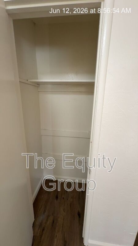 Foto del edificio - 352 S Blackstone St
