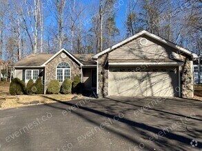 Building Photo - 103 Winchester Ln