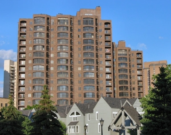 Building Photo - Loring Green West