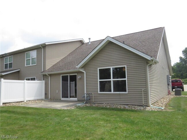 Building Photo - 1741 Blase Nemeth Rd