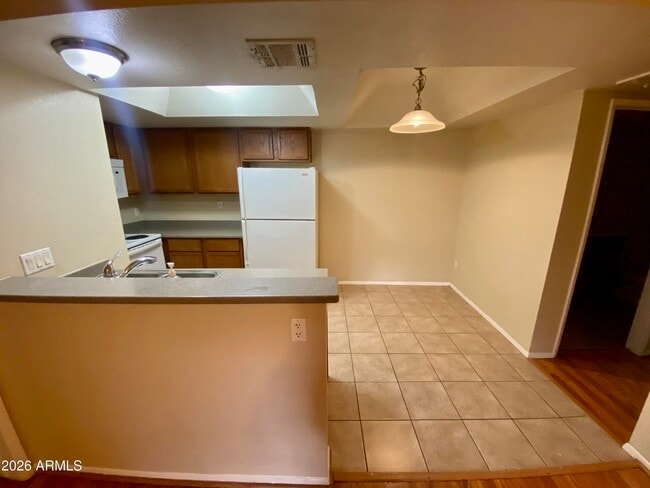 Foto del edificio - 1720 E Thunderbird Rd