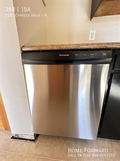 Foto del edificio - 2181 Cypress Dr