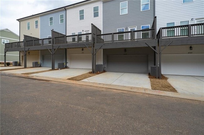 Building Photo - 3761 Oxford Cir