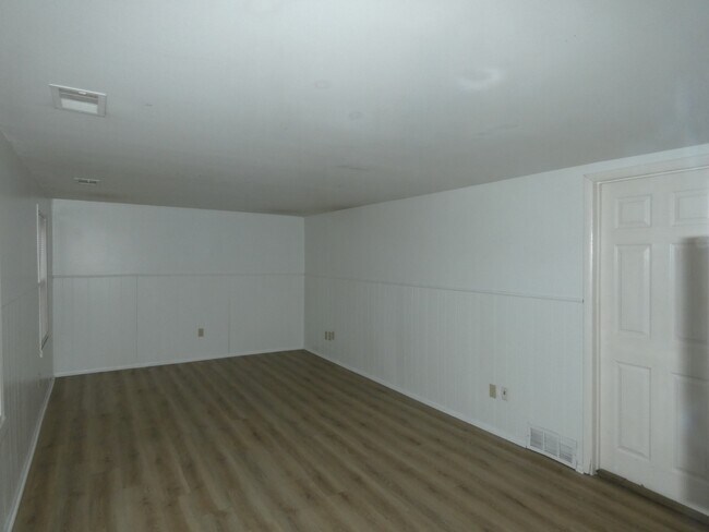 Foto del edificio - 5045 NE 56th Pl