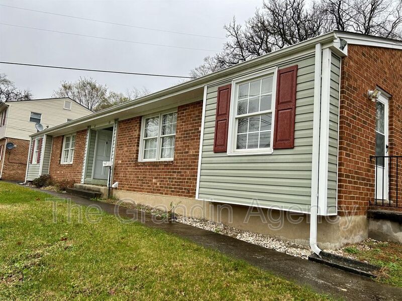 Primary Photo - 1115 Mountain View Rd