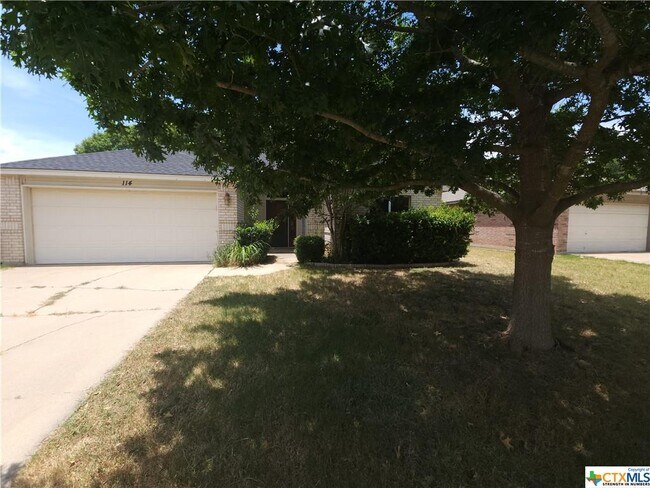 Building Photo - 114 Meadowbrook Dr
