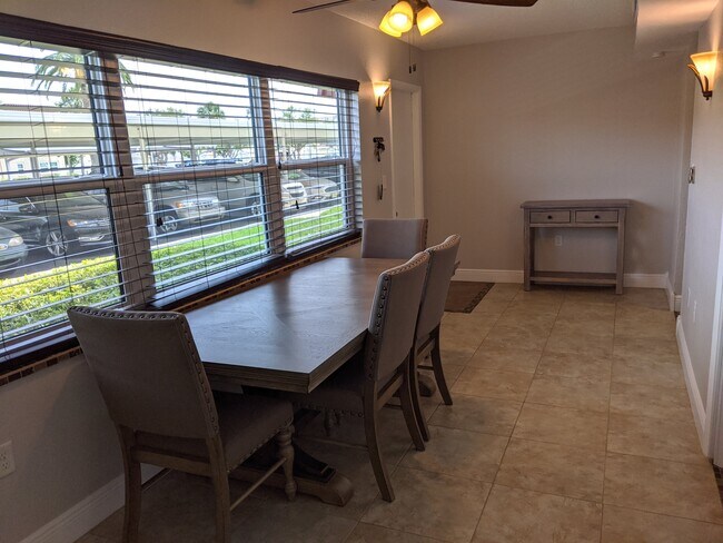 Terraza acristalada - 10034 64th Ave N