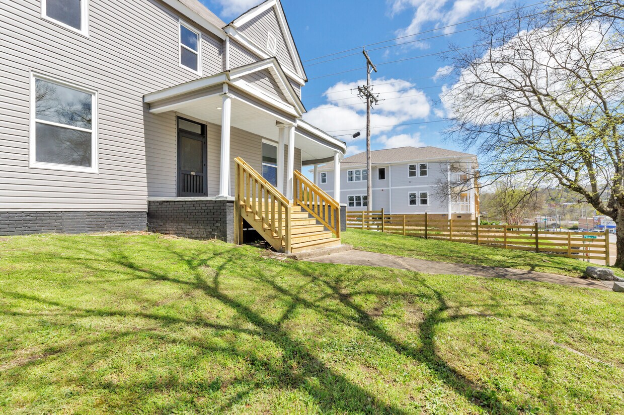 Front Porch - 1915 McCallie Ave