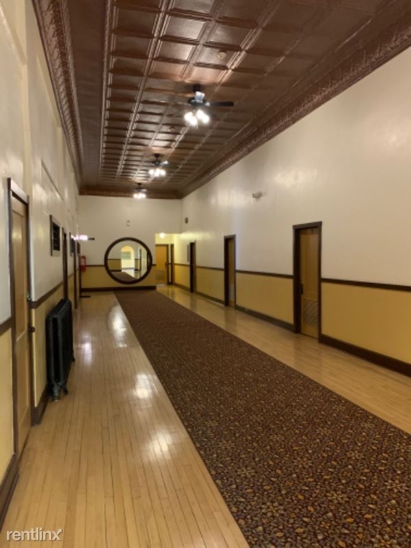 Foto principal - 111 Broadway Ave