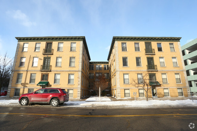 Exterior - Midtown Apartments