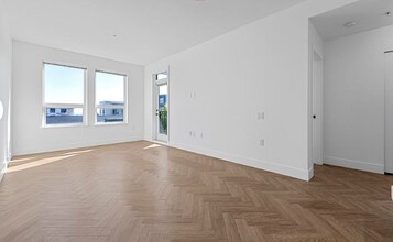 Building Photo - 9228 Slopes Mews