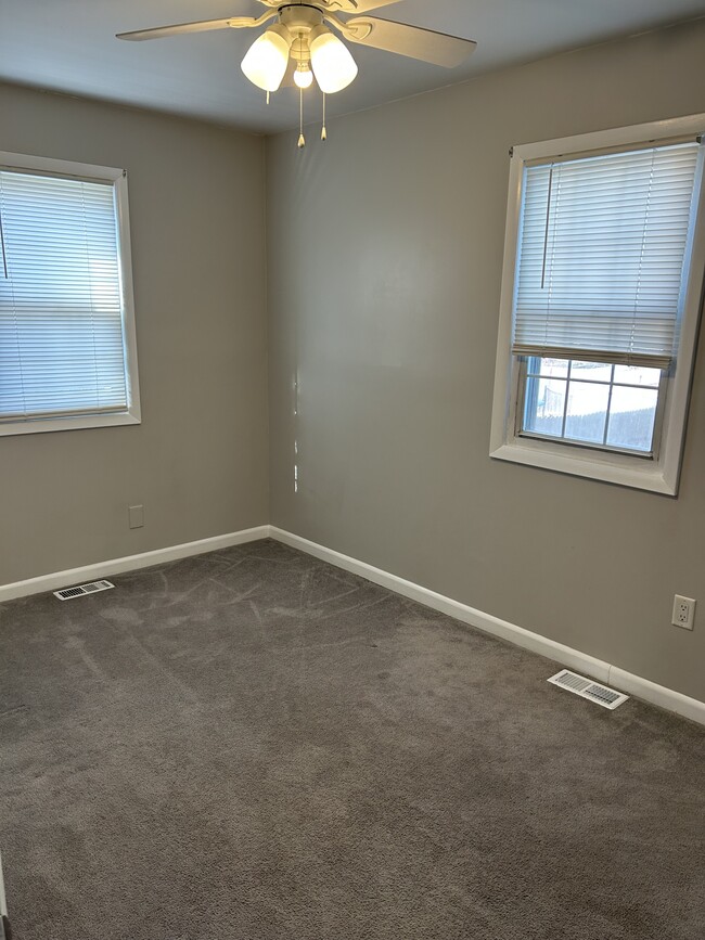 Foto del edificio - 22 Princeton Ave