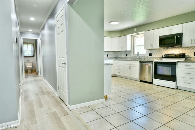 Building Photo - 5794 Merwin Chase Rd