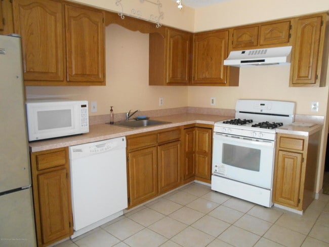 Building Photo - 63 Tarpon Dr