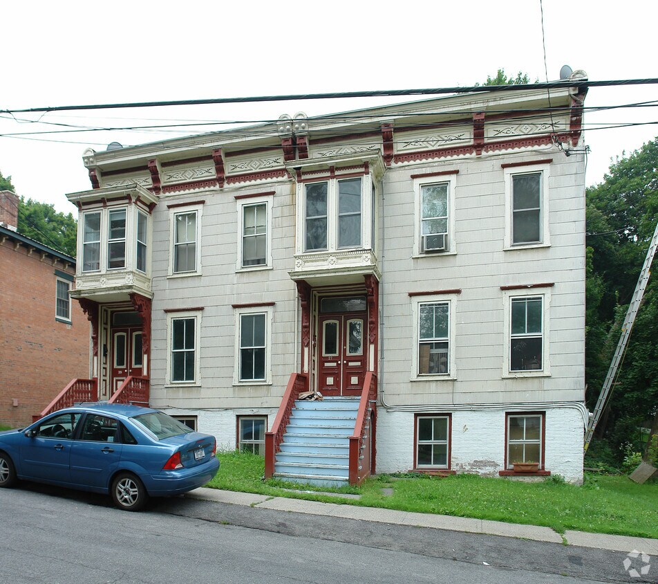 Primary Photo - 27-29 Ely St