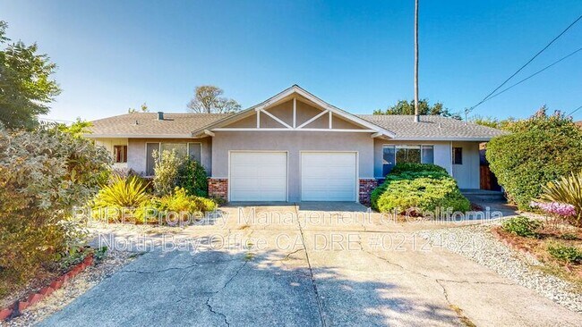 Foto del edificio - 1511 Lynn Ct