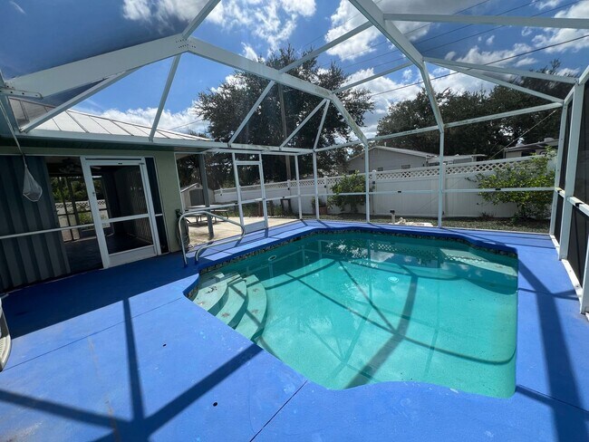 Foto del edificio - ($2,095) * ANNUAL ** Pool ** 3 Bed / 2 Bath - Harbor Heights  ** Single Family Home