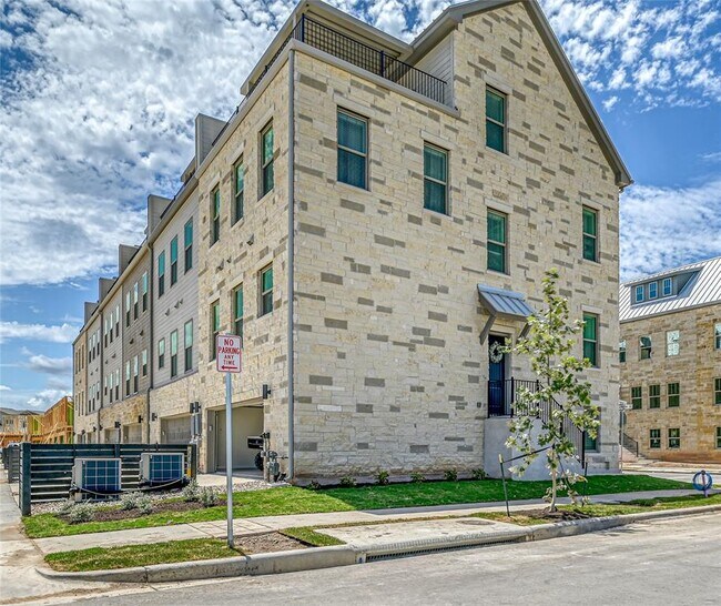 Foto del edificio - 205 John Webster St