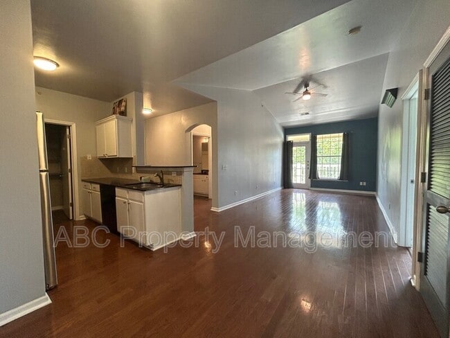 Building Photo - 4261 NE Meadow Creek Cir