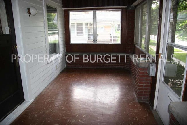 Building Photo - 410 Evergreen St