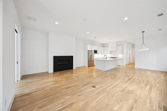 Foto del edificio - 5636 Winton St